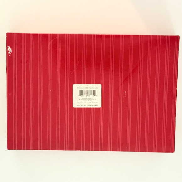 Hallmark Christmas Mitten Serving Dishes - Picture 4 of 4